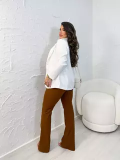 Blazer Alfaiataria Botão Encapado na internet