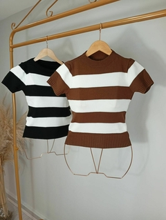 Blusa Tricot Listrada Manga Curta - Linha Chic