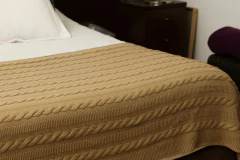 Manta Tejida Rústica con Pompones - tienda online