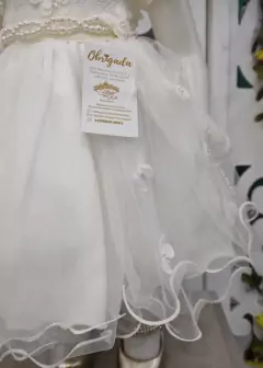 VESTIDO OFF WHITE DE FESTA INFANTIL BUSTO EM DRAPEADO E COM APLIQUES DE BORBOLETAS 3D - Filhas do Rei Distribuidora Roupa Infantil e Juvenil