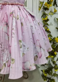 VESTIDO DE FESTA KIARA LILÁS COM SAIA PLISSADA - Filhas do Rei Distribuidora Roupa Infantil e Juvenil