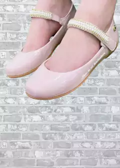 SAPATILHA DE FESTA VERNIZ COM PEROLAS ROSE