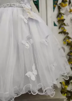 Imagem do VESTIDO BRANCO DE FESTA INFANTIL BUSTO EM DRAPEADO E COM APLIQUES DE BORBOLETAS 3D