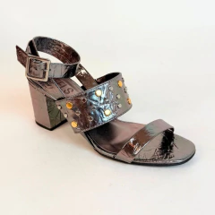 SALTO BLOCO METALIZADO COM TACHAS - comprar online