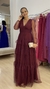 Vestido de festa Nicole, em tule marsala SEM BRILHO, modelo com mangas longas.