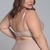 Sutiã básico sem bojo reforçado na cor nude ou chocolate, modelo que proporciona conforto e suporte, com detalhe de laço na parte frontal.
