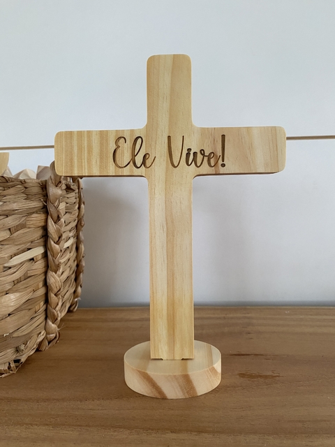 Cruz com Base 18x24cm Ele Vive