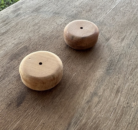 Pastilha redonda abaulada 3x3cm nobre