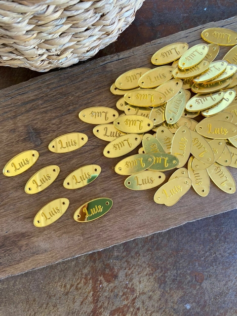 KIT 100 TAG 3,5CM EM ACRILICO ESPELHADO PERSONALIZADA
