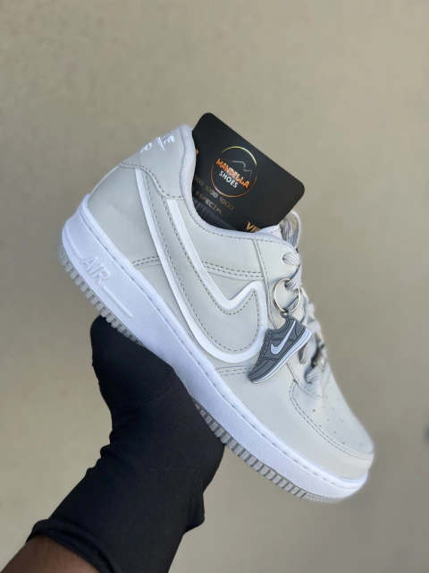 Nike Air Force One Cinza (Chaveiro)