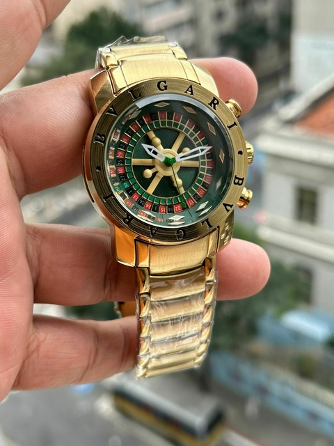 Bvlgari Cassino Dourado (Fundo Verde)