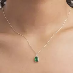 Conjunto Colar e Brinco Esmeralda na internet