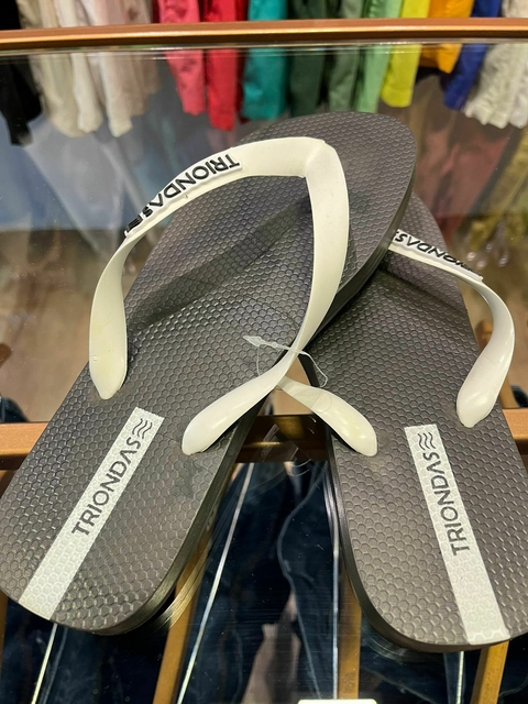 Chinelo TriOndas Preto c/ branco