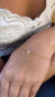 Pulseira de Mão Luisa na internet