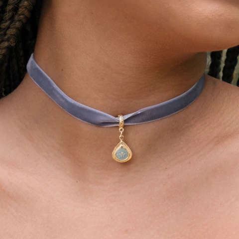 Gargantilha Flor de Cenoura (Veludo) - comprar online