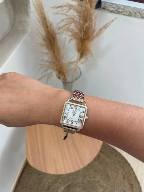 Relógio prata com dourado romano