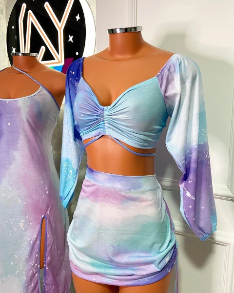 Cropped manga aquarela azul