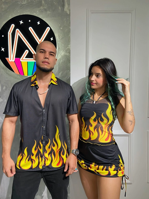 Camisa de botão chama amarela