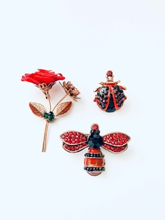 BROCHE JOANA