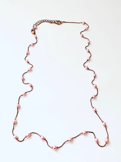 COLAR FIO DE BOLINHA ROSA