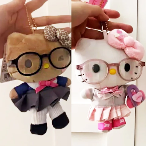 Chaveiro Hello Kitty de Óculos Estudante Kawaii - Sanrio (2 modelos)