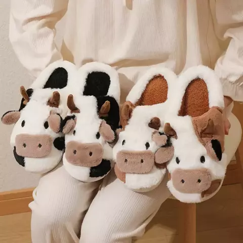 Pantufa Vaquinha Vaca Pelúcia Unissex (Vários Tamanhos)