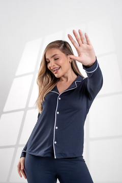 PIJAMA LONGO LISO AZUL MARINHO na internet