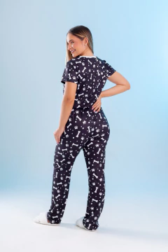 BÁSICO LONGO MANGA CURTA PATINHAS na internet