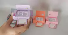 Set De Escritorio Compu + Impresora + Accesorios Casa Muñecas - Arte Ayuyu