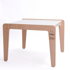 Mesa y sillas Meeko