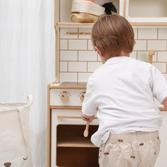 Imagen de Cocina con alacena grande Meeko