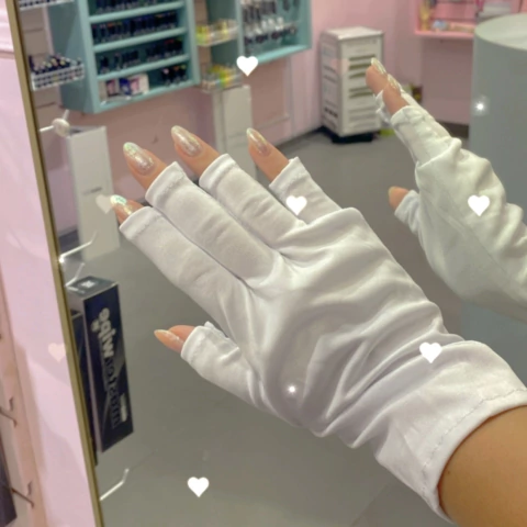 GUANTES ANTI UV - PROTECTOR .