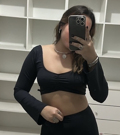 Cropped meio franzido manga longa