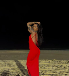 Vestido Juli longo na internet