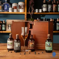 Caja de Madera Degustacion Gin Athos - comprar online