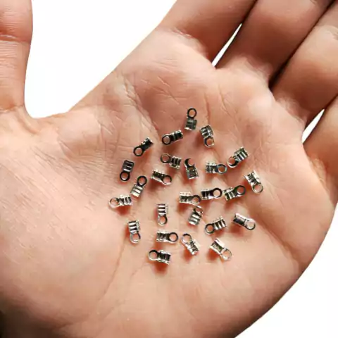 100 Terminal para bijuterias em metal 4mm - Prateado