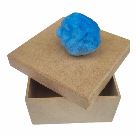 Caixa De Mdf Cru Decorada Com Pompom Páscoa - 15x15x05cm.