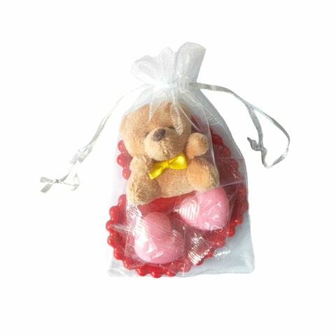 Kit Presente Urso e Sabonetes com Mini bandeja de coração
