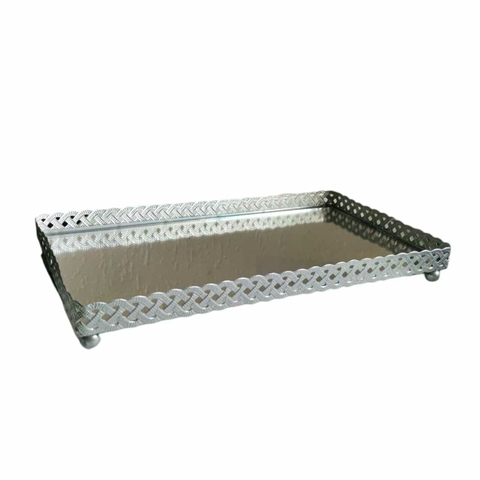 Bandeja De Metal Espelhada Prateada - 22x12cm.
