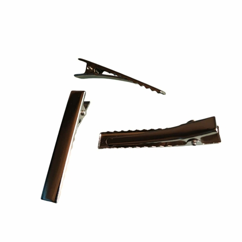Presilha Bico De Pato Base Reta Para Laços 4,5cm. Prateado - 10 unidades