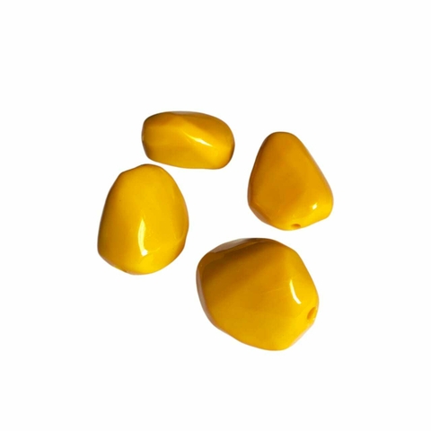 4 Contas De Pedras Amarelas Com Furo Passante - 35x25mm.