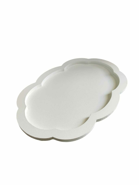 Nuvem Decorativa Em Pinus Pintada De Branco - 31x21x1,2cm