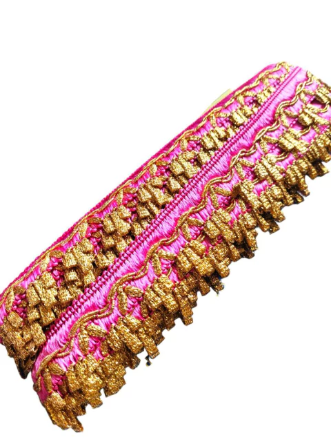 Galão De Passamanaria Trabalhada Metalizada Pink Com Dourado 1 mt - Para Carnaval, Customizações E Artesanatos - comprar online