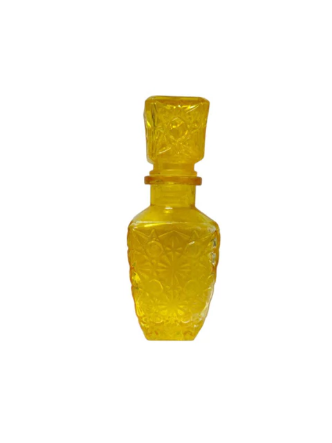 Garrafa Licoreira De Vidro Trabalhada Quadrada Amarela 18x6cm - Licor Whisky Bebidas - comprar online