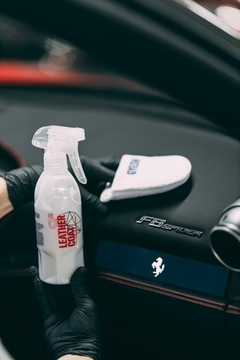 Gyeon Leather Coat Coating Para Cueros Hidrofobico 500ml en internet