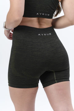 Calza corta seamless Power (verde militar) en internet