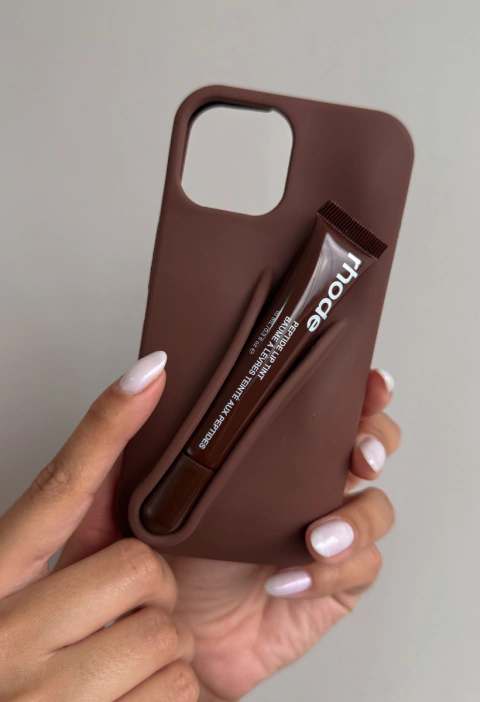 Capinha Lip Case Marrom para iPhone 15 - HAILEY