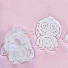 PIN MONSTRUO COLMILLOS