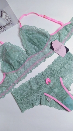 CONJUNTO SOPHIA - VERDE CHÁ COM BABALOO