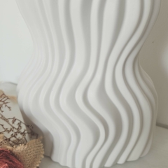 Florero Waves 23.5cm en internet